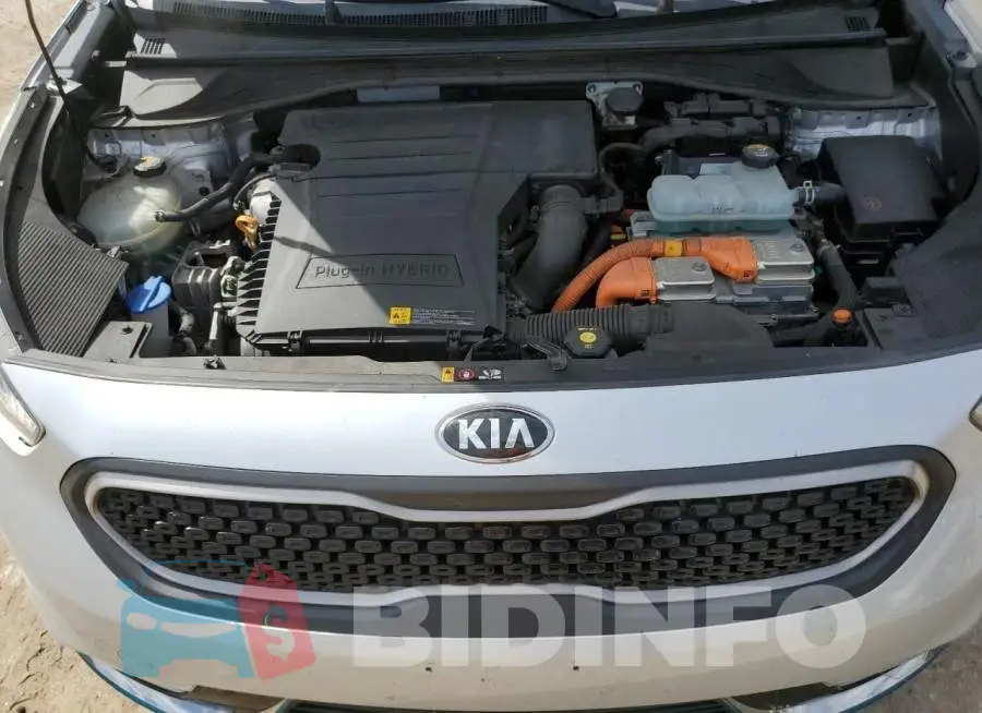 KNDCD3LDXJ5163986 Photo# 12