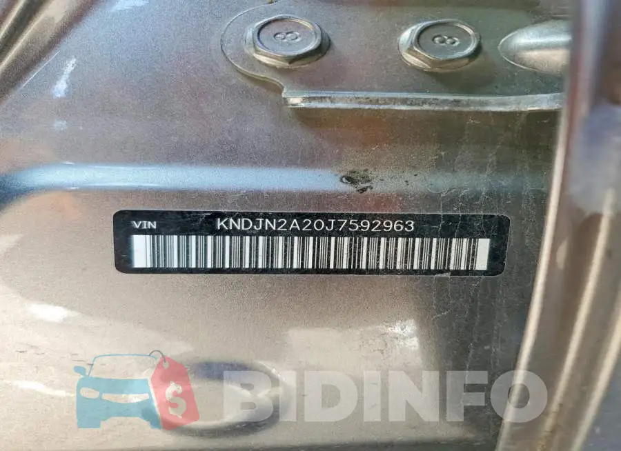 KNDJN2A20J7592963 Photo# 13