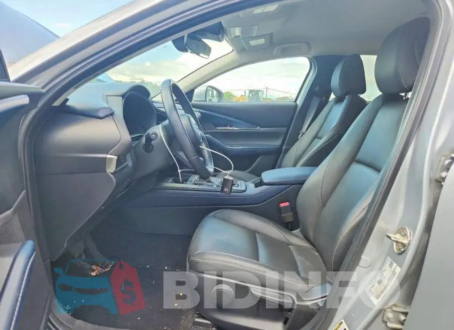 3MVDMBBL6MM221712 Photo# 7