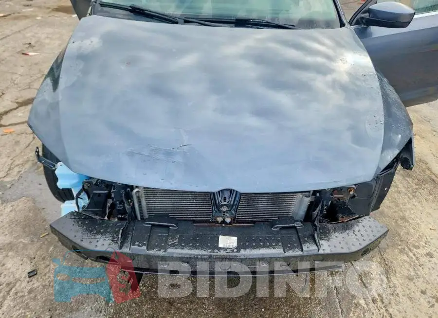 3VW2B7AJ2HM258819 Photo# 11