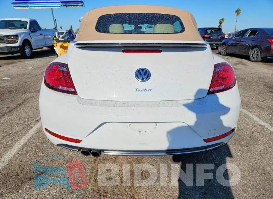 3VW517ATXHM811086 Photo# 6