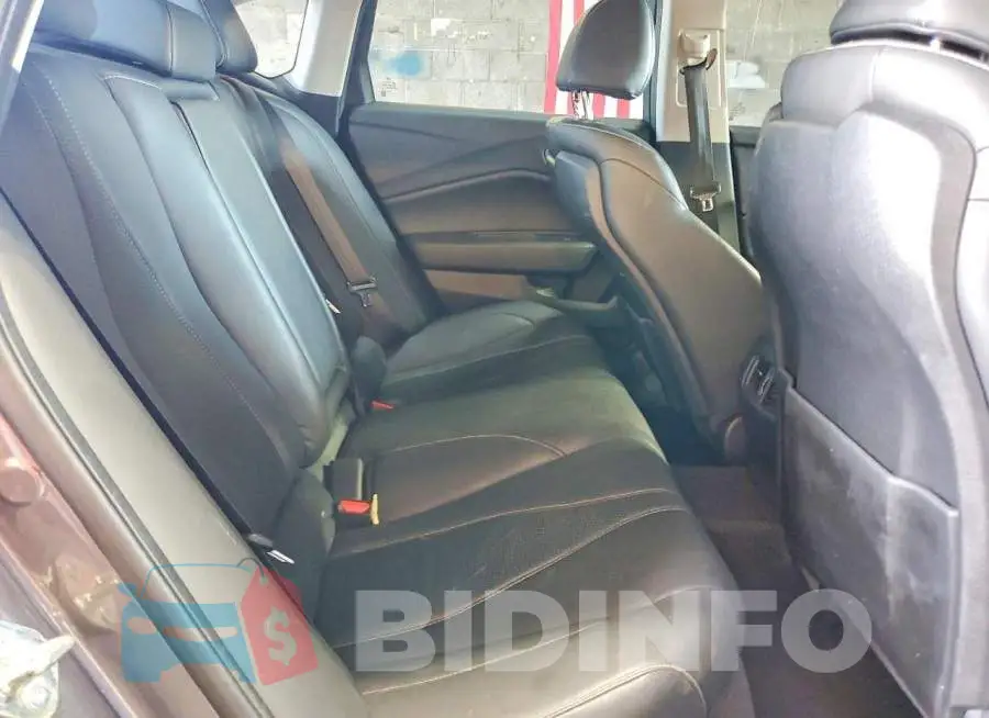 19UUB6F43MA002237 Photo# 10