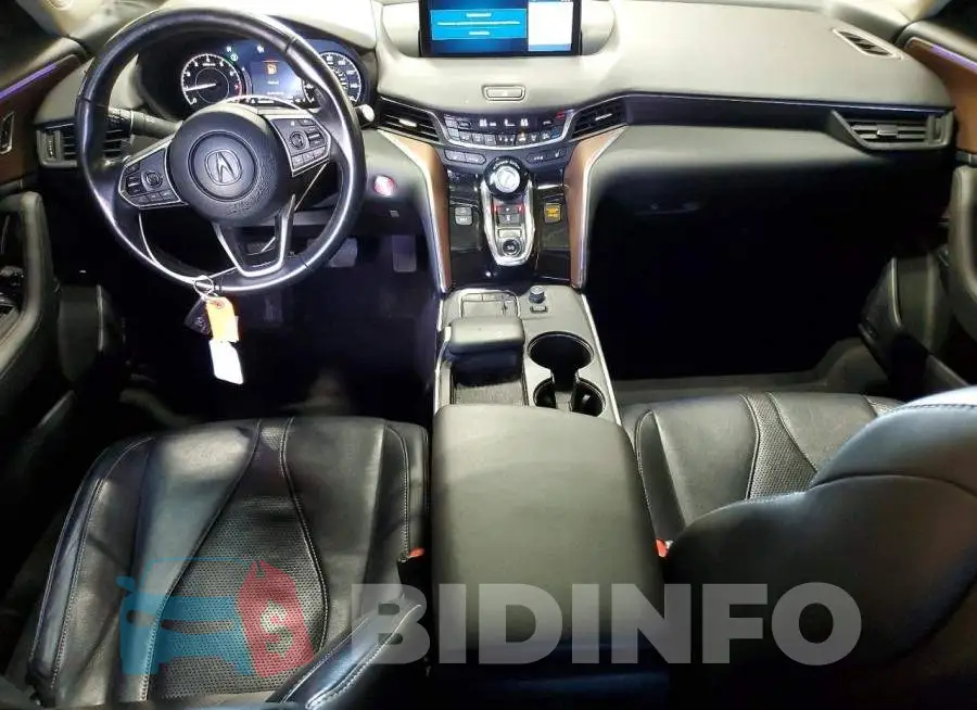 19UUB6F43MA002237 Photo# 8