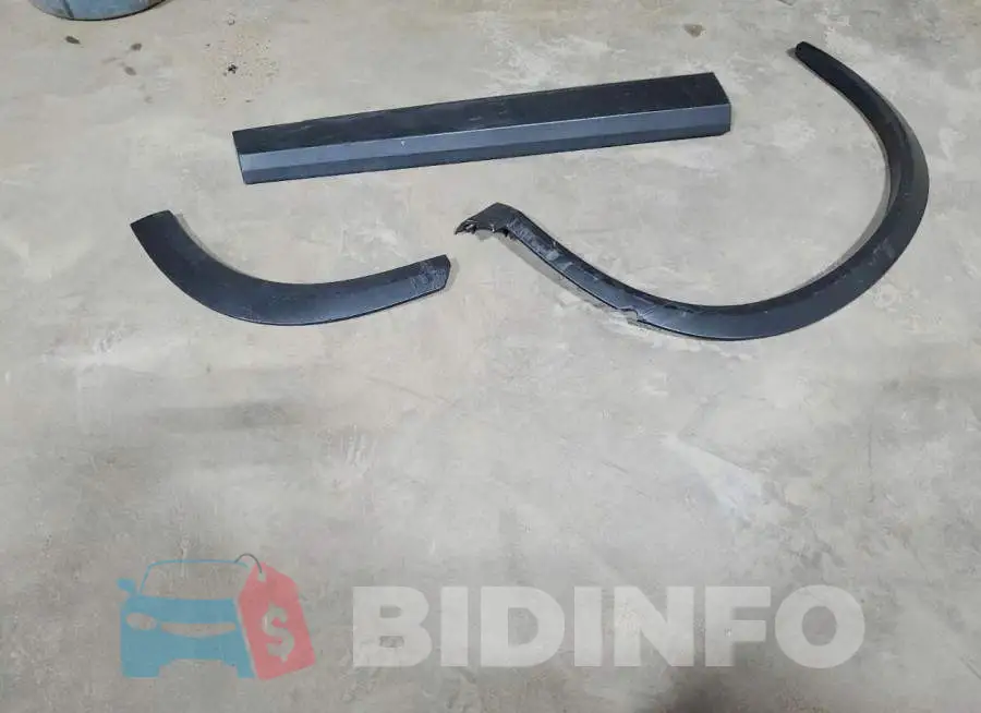 JN8BT3BB1SW174826 Photo# 13