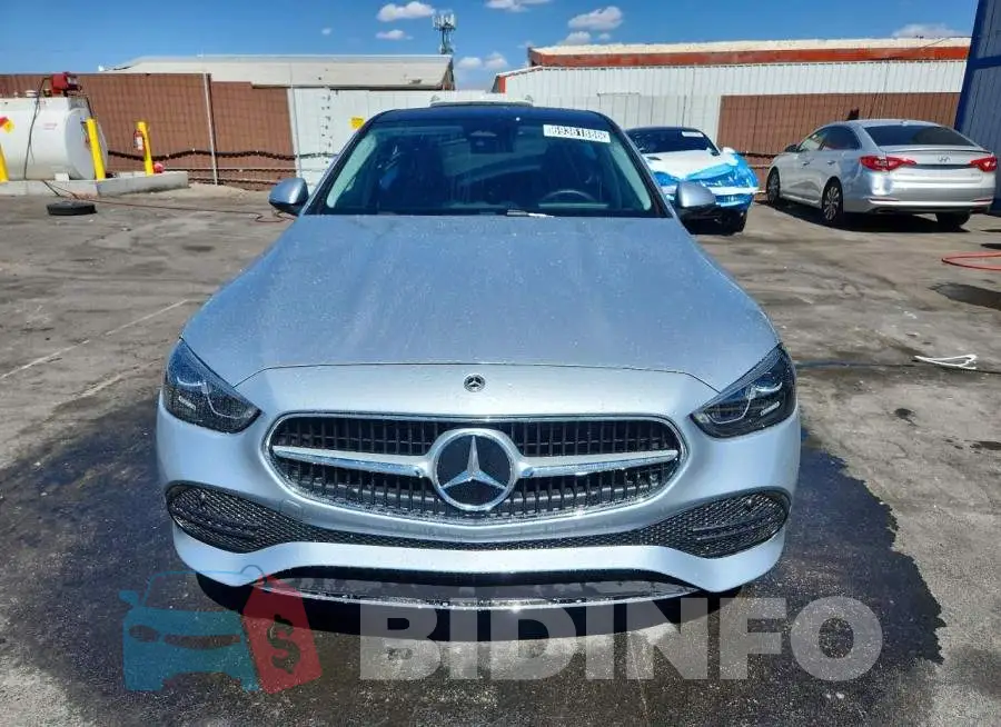 W1KAF4GB7TR326269 Photo# 5