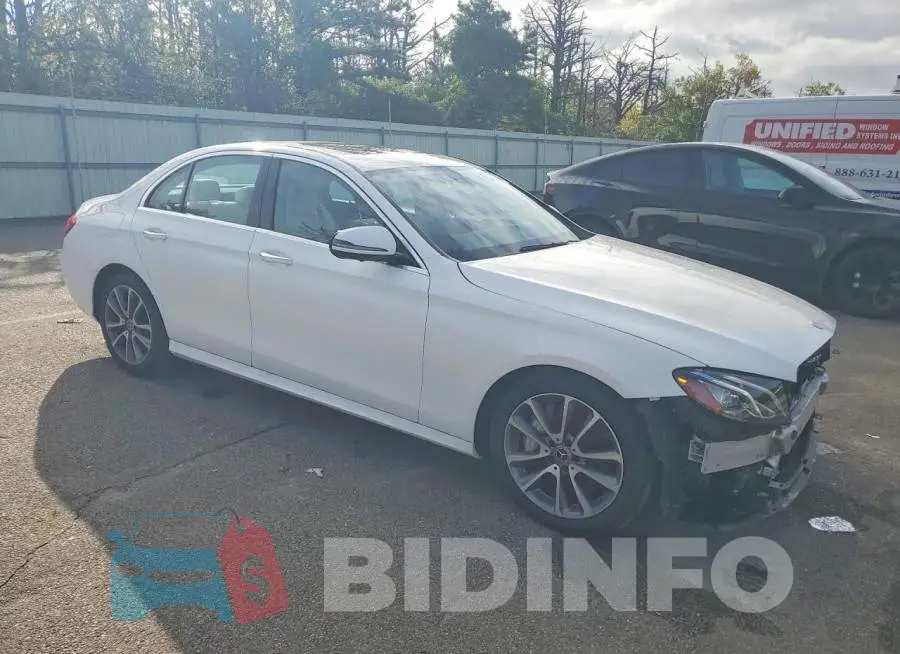 W1KZF6JB9LA759789 Photo# 4