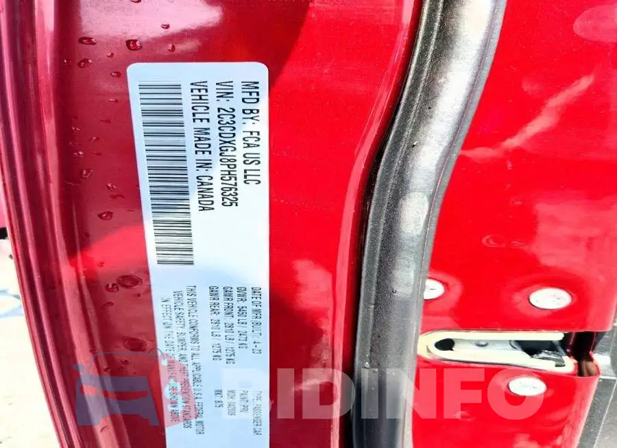2C3CDXGJ8PH576325 Photo# 12