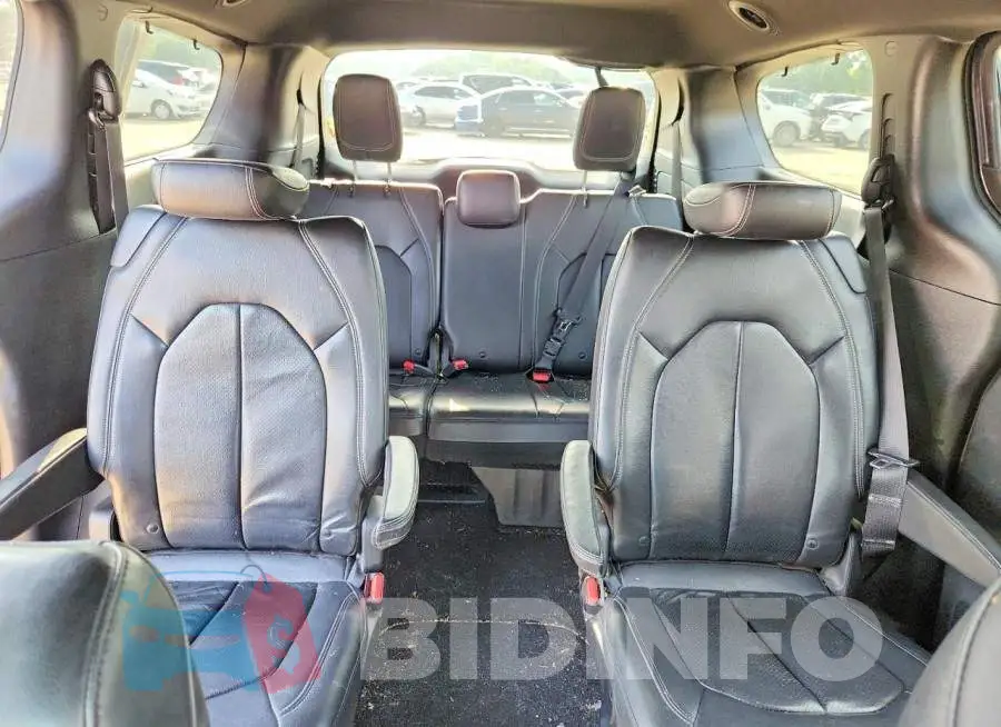 2C4RC1BG4JR172554 Photo# 10