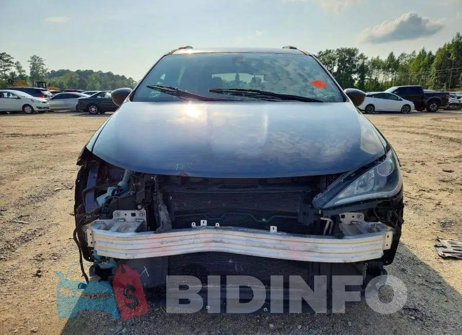 2C4RC1BG4JR172554 Photo# 5