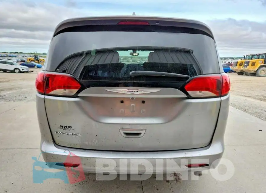 2C4RC1FG2LR122216 Photo# 6