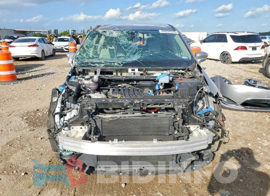 2C4RC1H79JR332967 Photo# 5