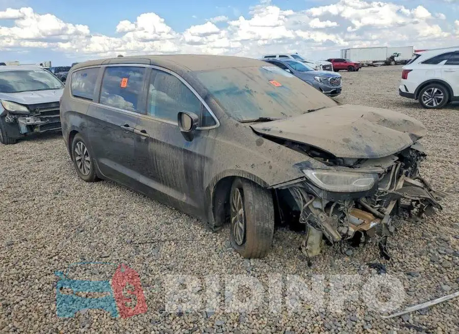 2C4RC1L77NR164047 Photo# 4