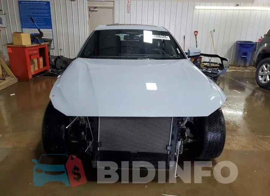 WBY83FB09RFS26766 Photo# 5