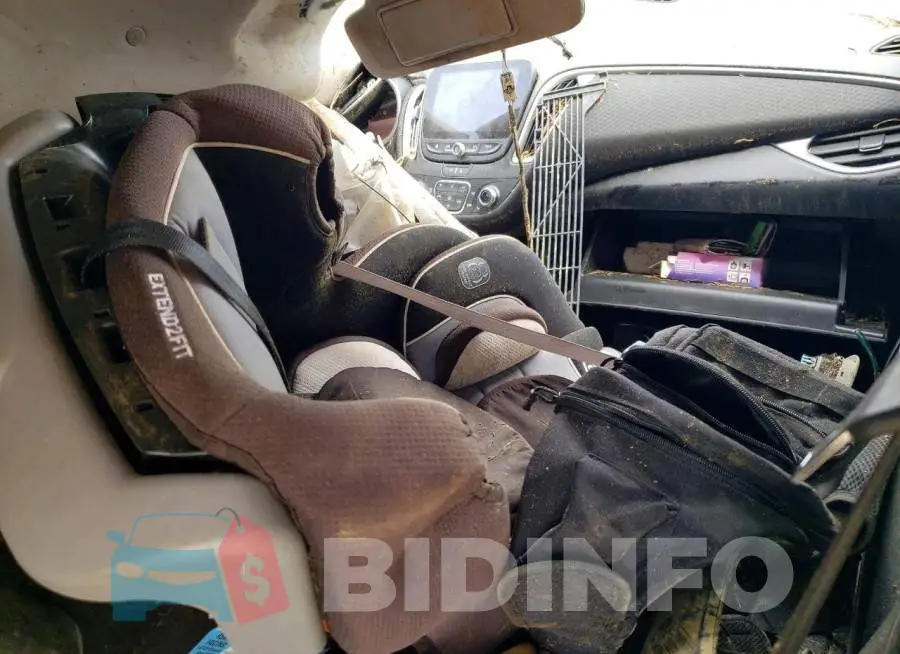 1G1ZD5ST7PF178312 Photo# 8