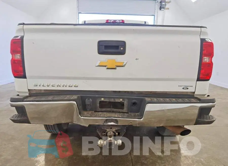 1GC2KUEG6JZ156606 Photo# 6