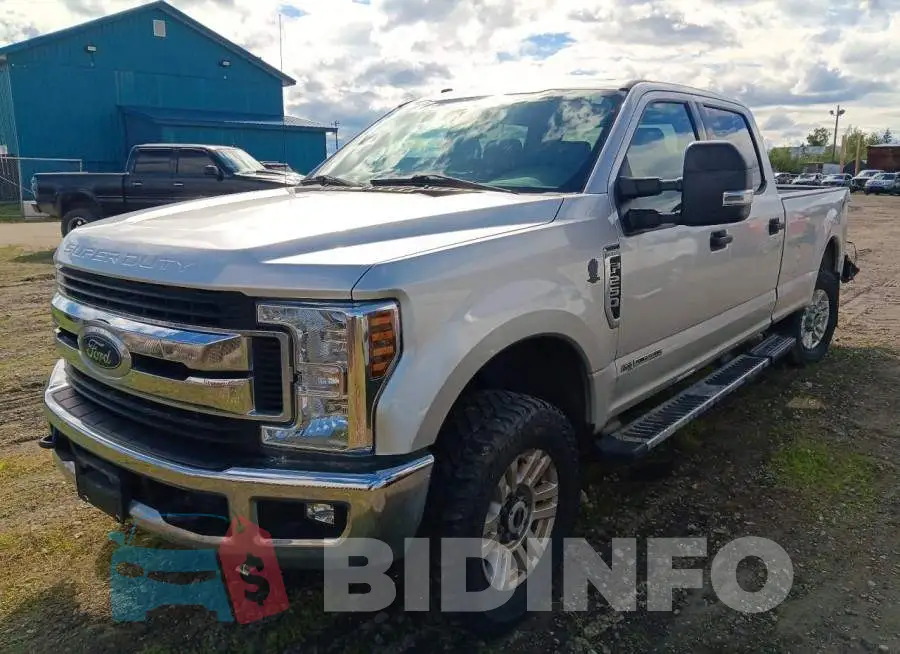 1FT7W2BT0KED84352 Photo# 1