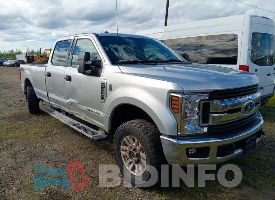 1FT7W2BT0KED84352 Photo# 4