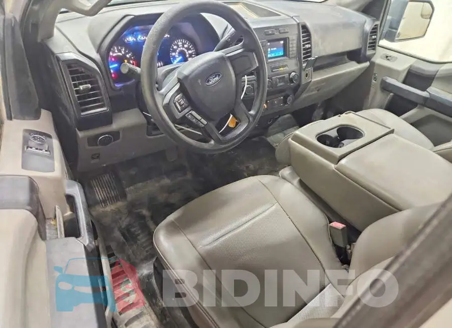 1FTMF1EB7JKE18173 Photo# 8