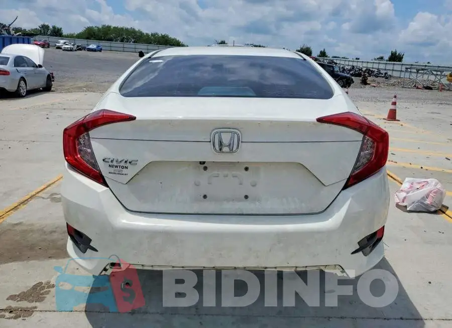 19XFC2F57JE209714 Photo# 6