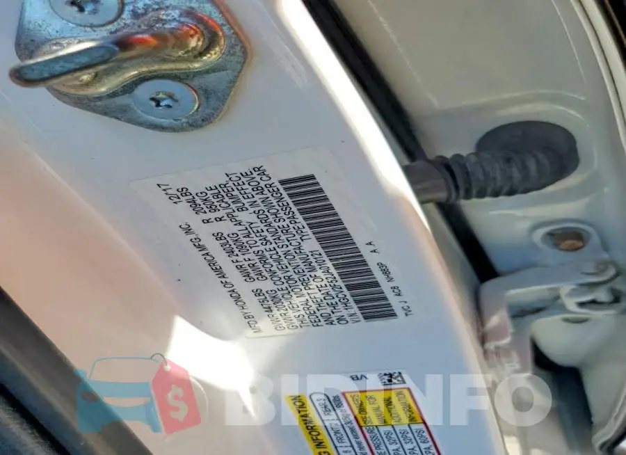 1HGCV2F52JA010121 Photo# 13