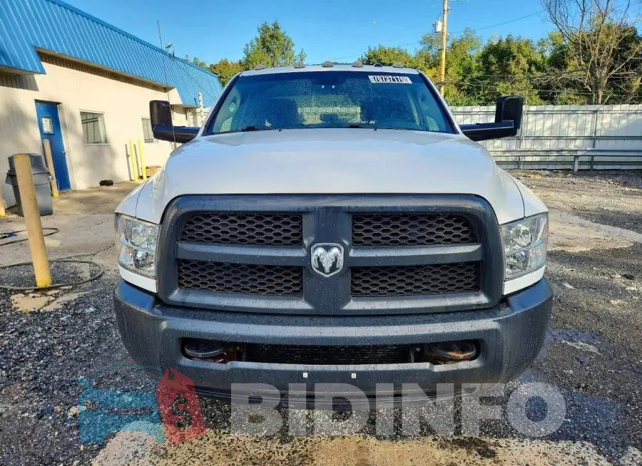 3C6UR4HL1HG662567 Photo# 5