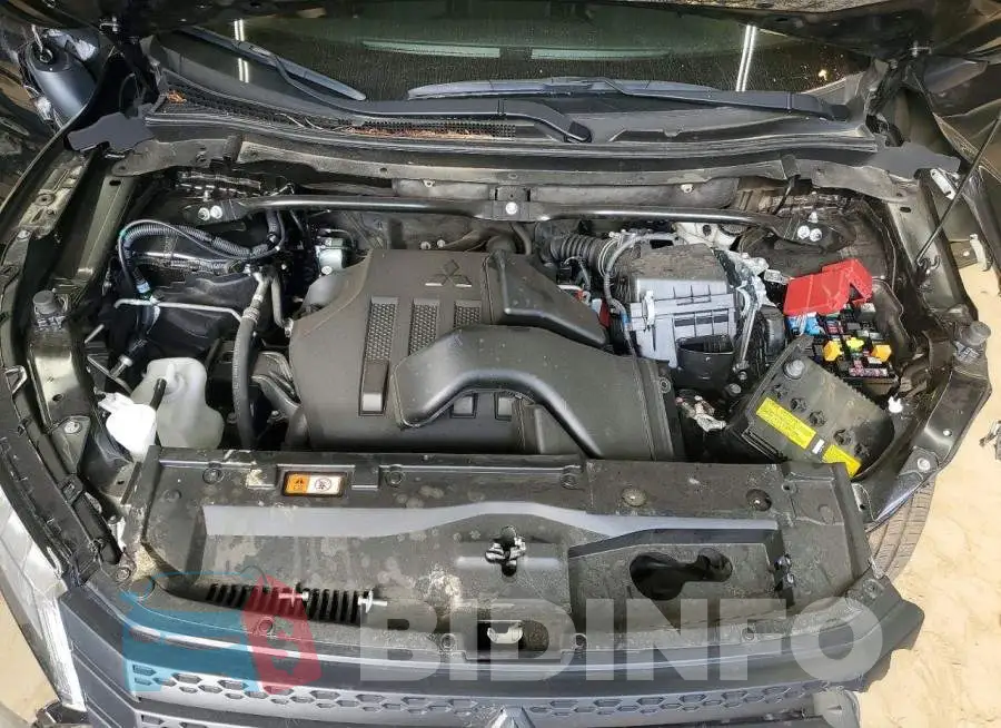 JA4ATWAA7SZ034158 Photo# 12