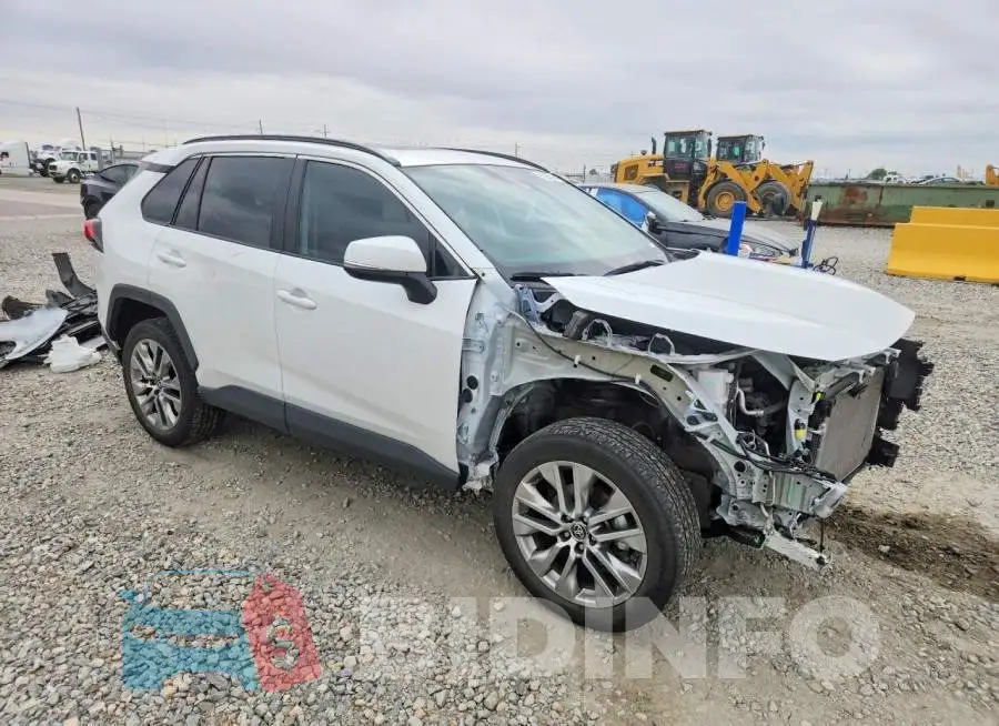 2T3A1RFV4PW406751 Photo# 4
