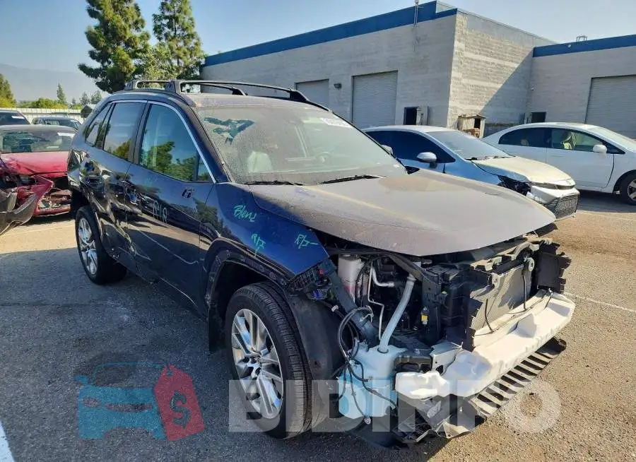 2T3C1RFV8NW235816 Photo# 4