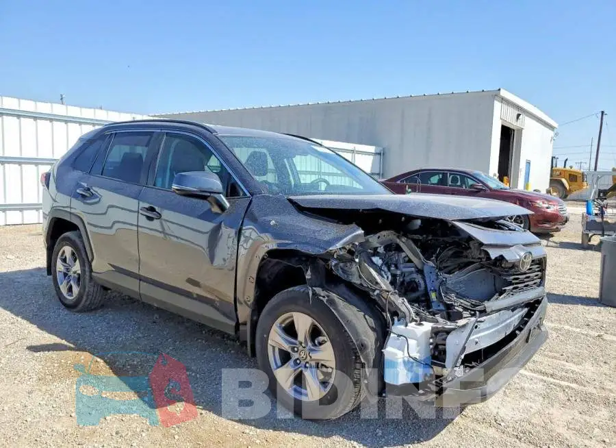2T3P1RFV3SC568262 Photo# 4