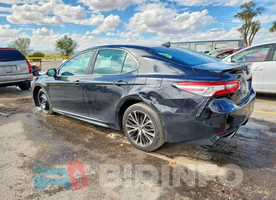 4T1G11AK8LU942257 Photo# 2