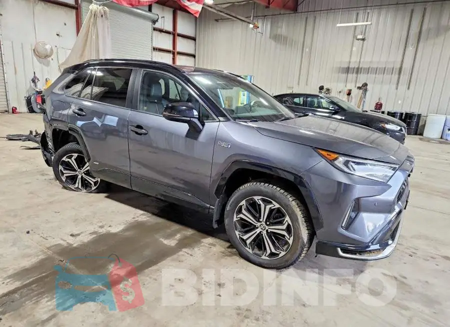 JTMFB3FV2MD055962 Photo# 4