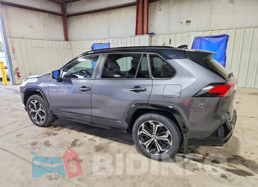 JTMFB3FV2MD055962 Photo# 2