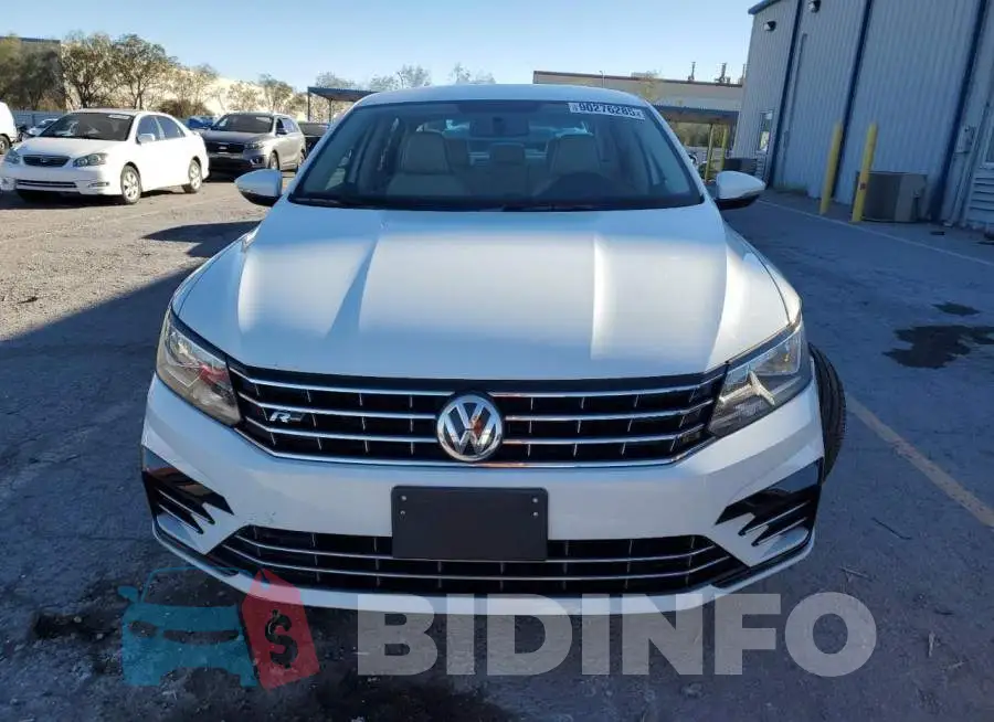 1VWDT7A35HC049082 Photo# 5