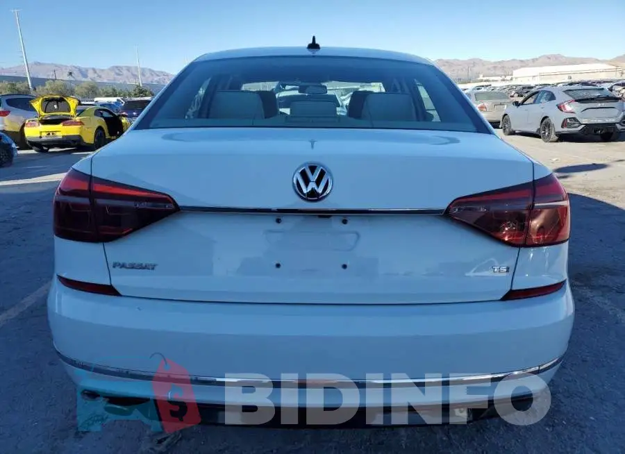 1VWDT7A35HC049082 Photo# 6