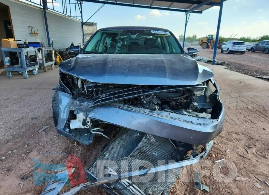 1VWMA7A36KC010384 Photo# 5