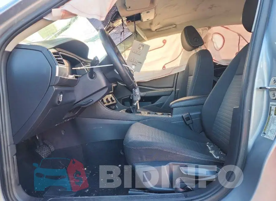 3VW5M7BU4RM056825 Photo# 7