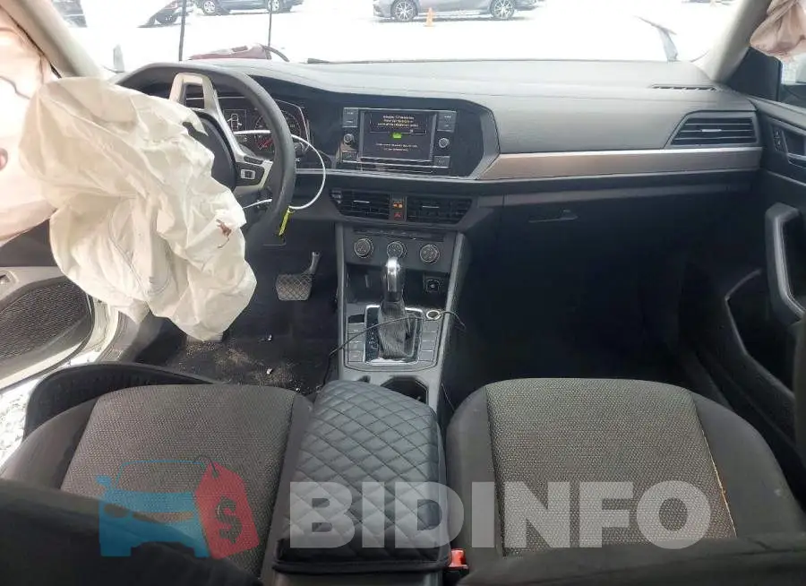 3VWC57BU5KM127329 Photo# 8
