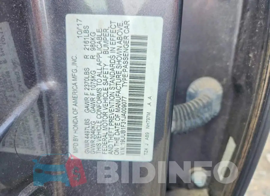 19UUB1F31JA009077 Photo# 12