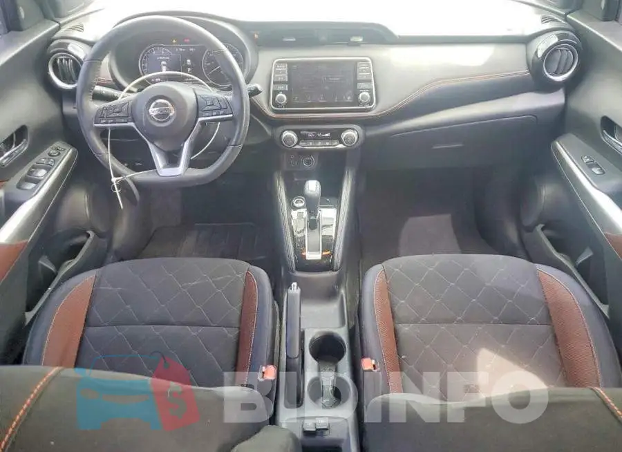 3N1CP5CU6JL528220 Photo# 8