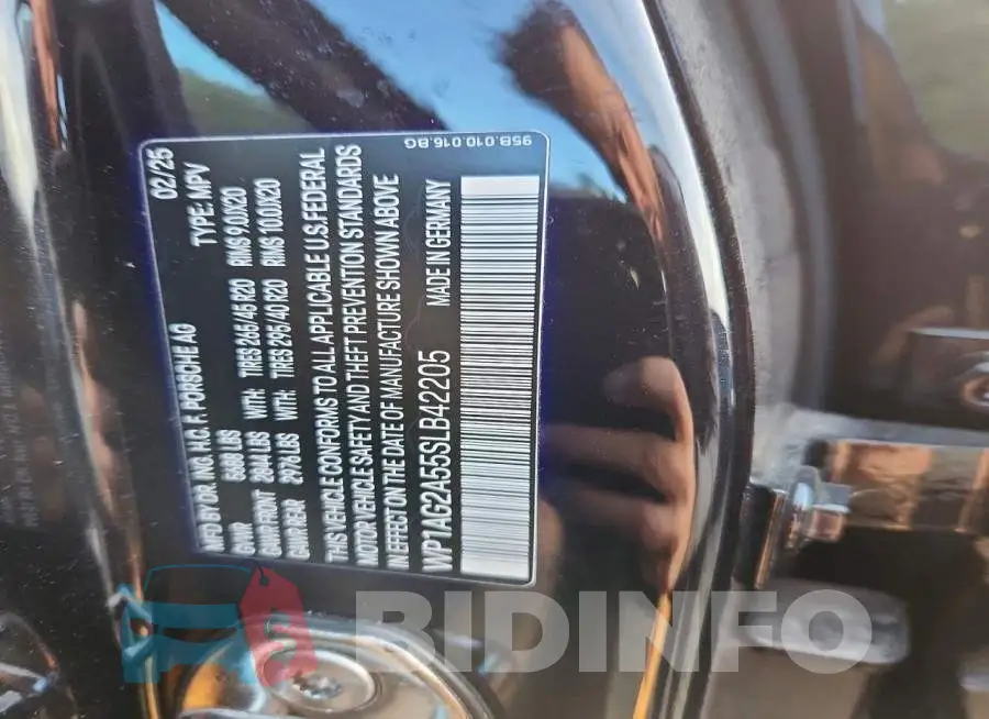 WP1AG2A55SLB42205 Photo# 13