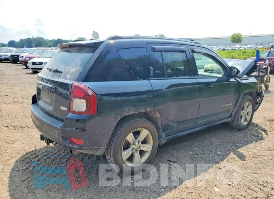1C4NJDEB4HD100725 Photo# 3