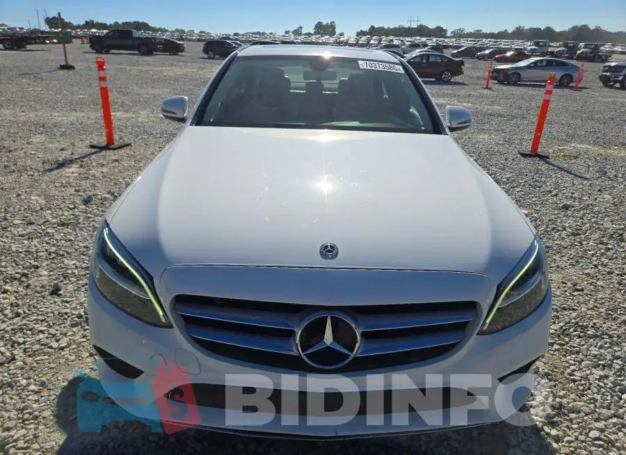 WDDWF8DB9KR461009 Photo# 5