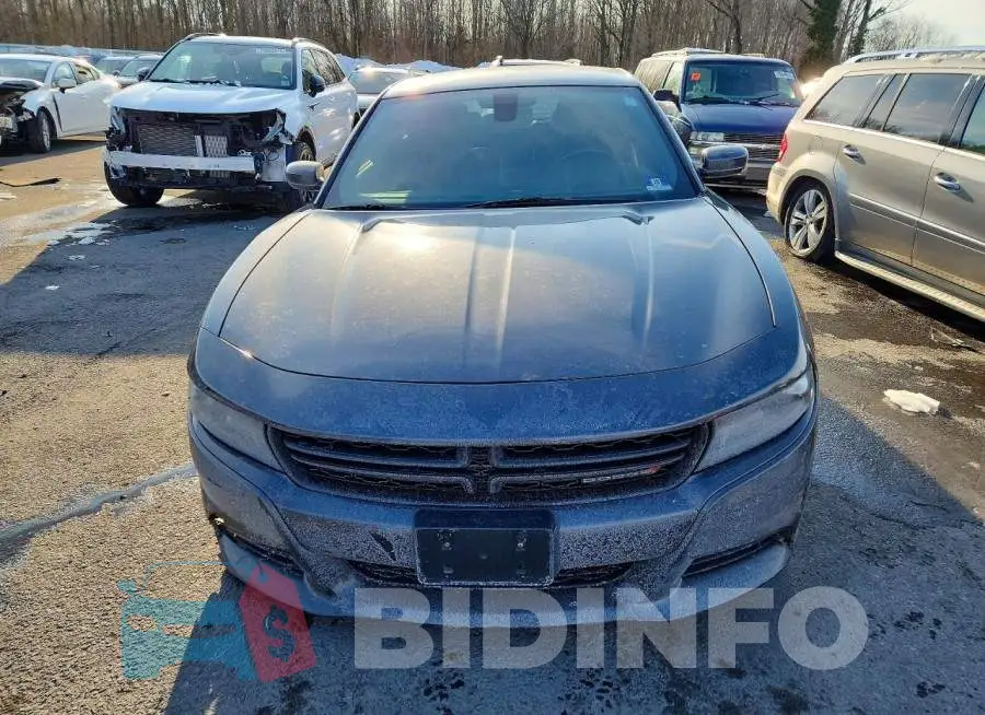 2C3CDXBG6KH657831 Photo# 5