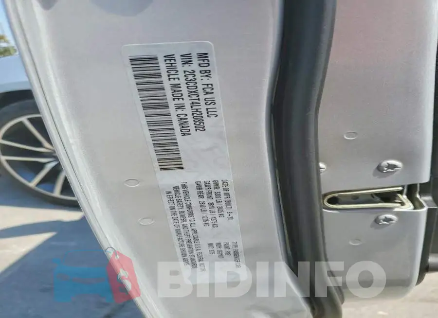 2C3CDXCT4LH208502 Photo# 12
