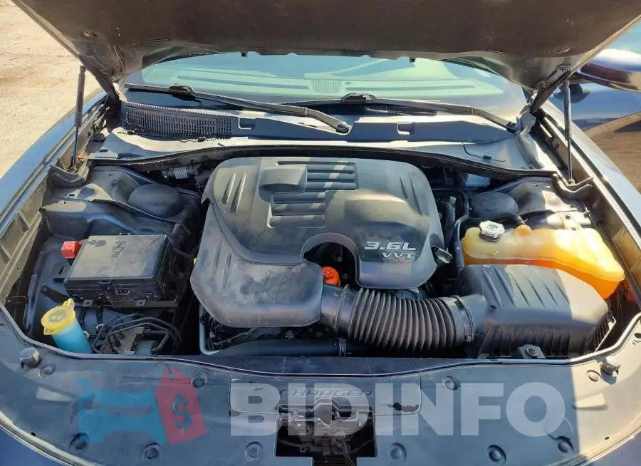 2C3CDXHG5JH150196 Photo# 11