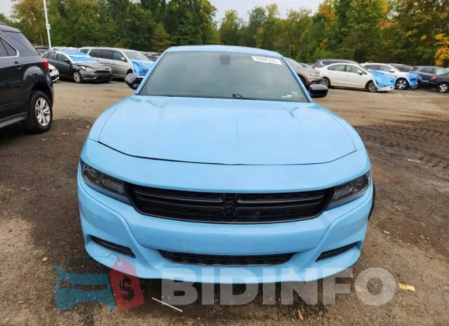 2C3CDXJG1HH645063 Photo# 5
