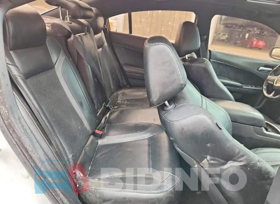 2C3CDXJG1HH645063 Photo# 10