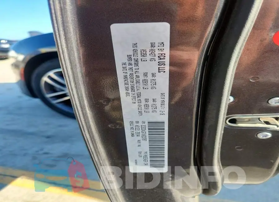 2C3CDXJG7JH223787 Photo# 12