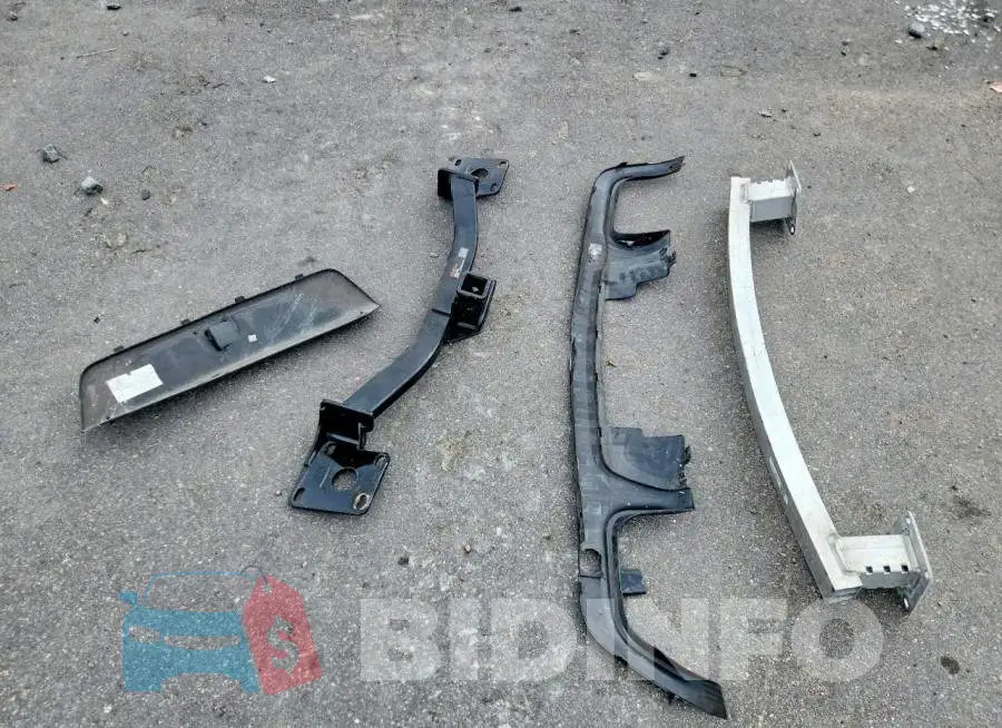 1GYFZER46KF176094 Photo# 13
