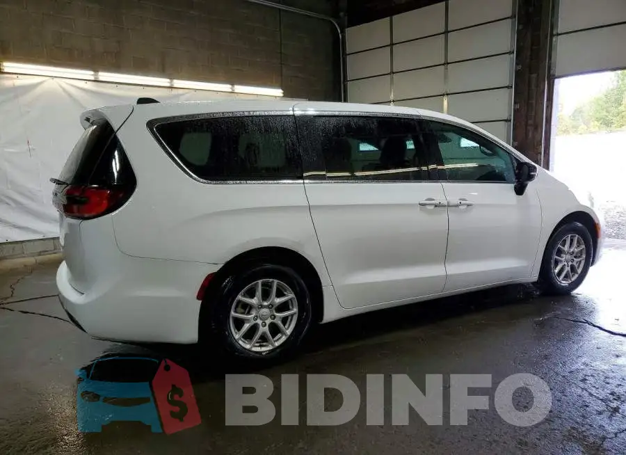 2C4RC1BG6TR272836 Photo# 3